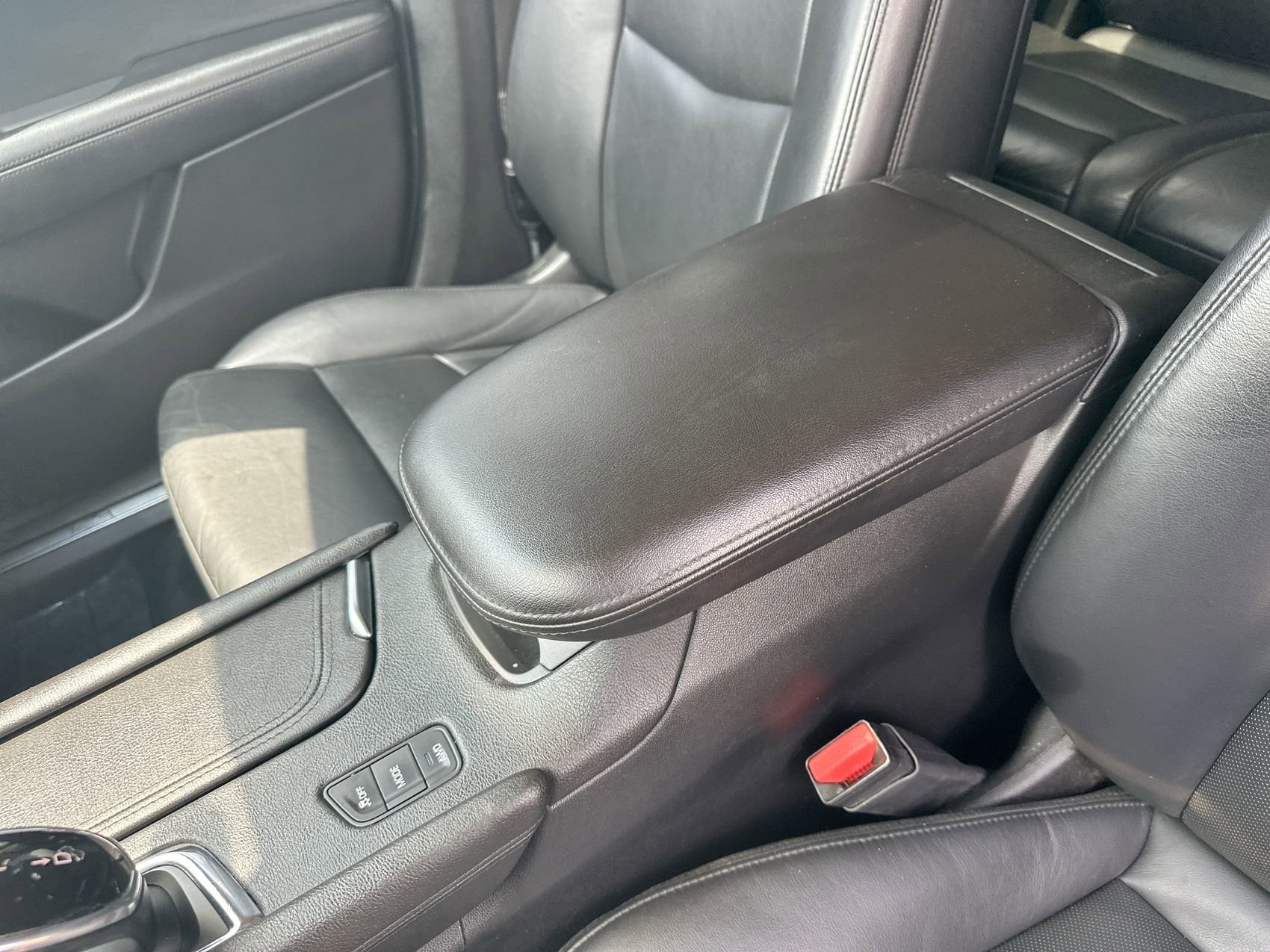 Used 2019 Black Cadillac Luxury image 20