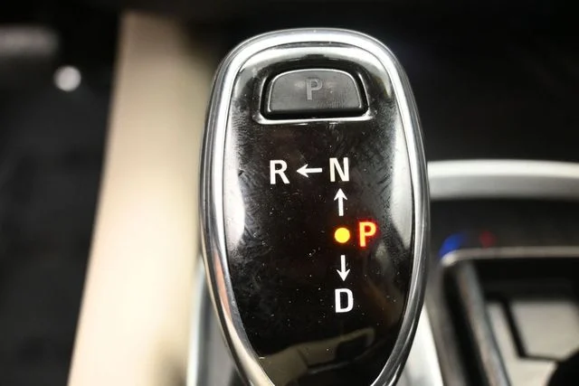 Used 2019 Black Buick Essence image 33