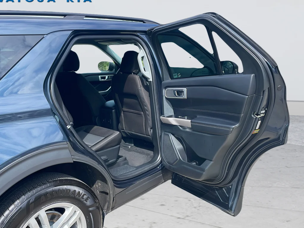Used 2023 Blue Ford XLT image 39