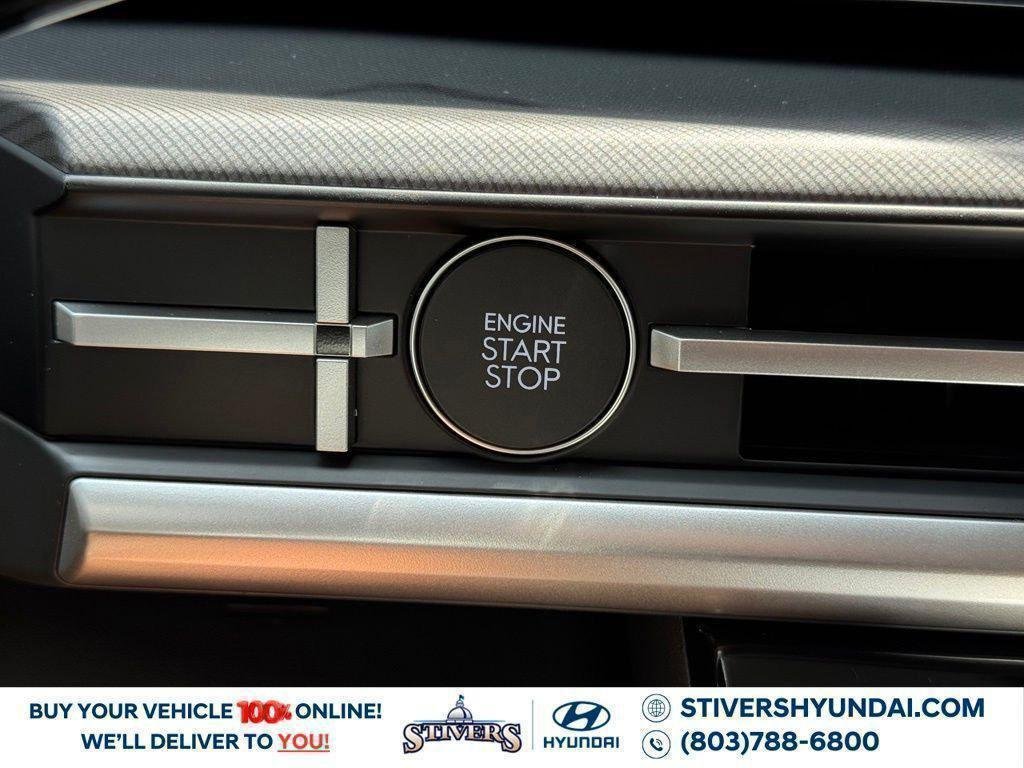 New 2027 Silver Hyundai SEL FWD image 31