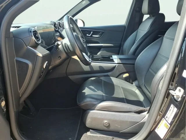 Used 2023  Mercedes-Benz GLC 300 image 20