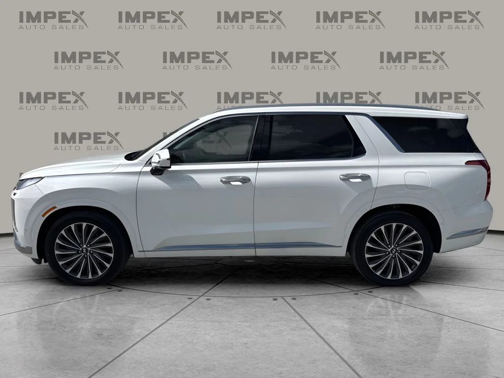 Used 2025 White Hyundai Calligraphy image 2