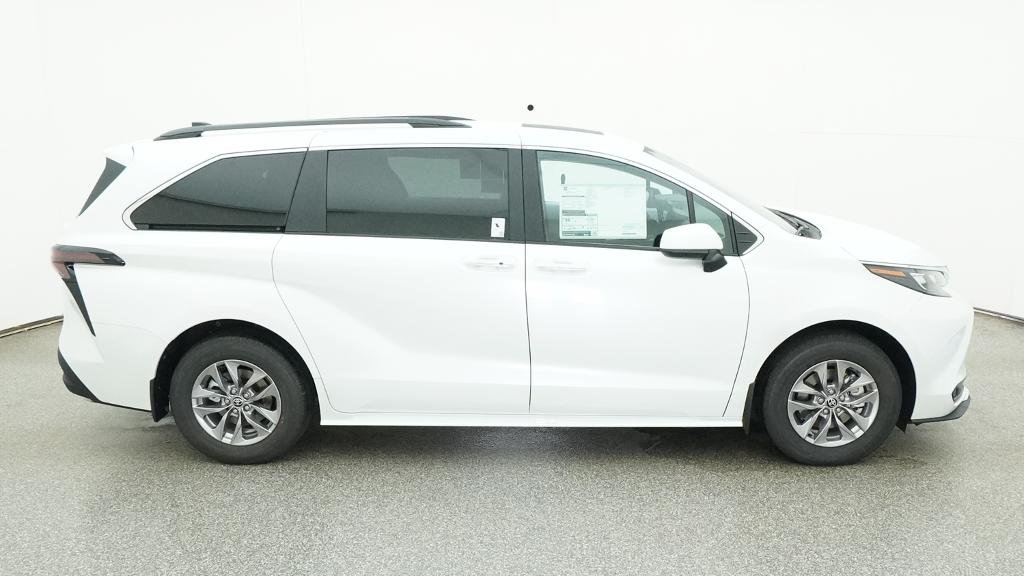 New 2026 Wind Chill Pearl Toyota XLE image 14