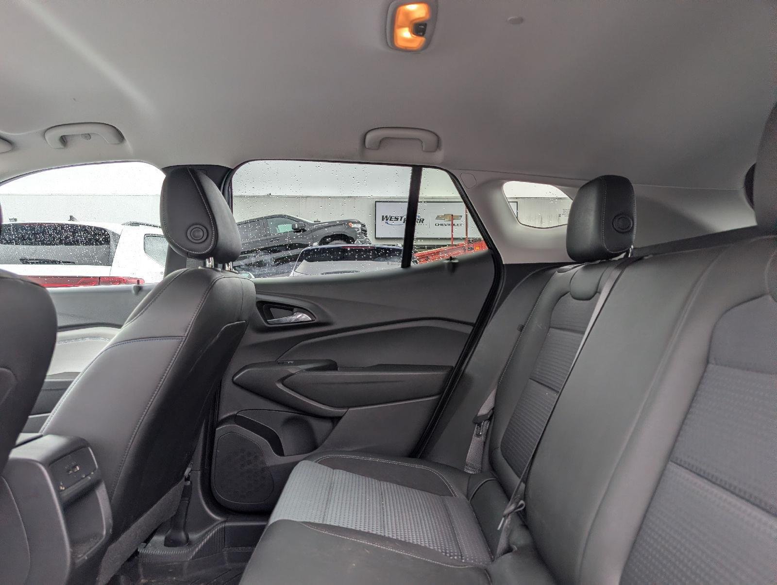 Used 2025 Mosaic Black Metallic Chevrolet LT image 9