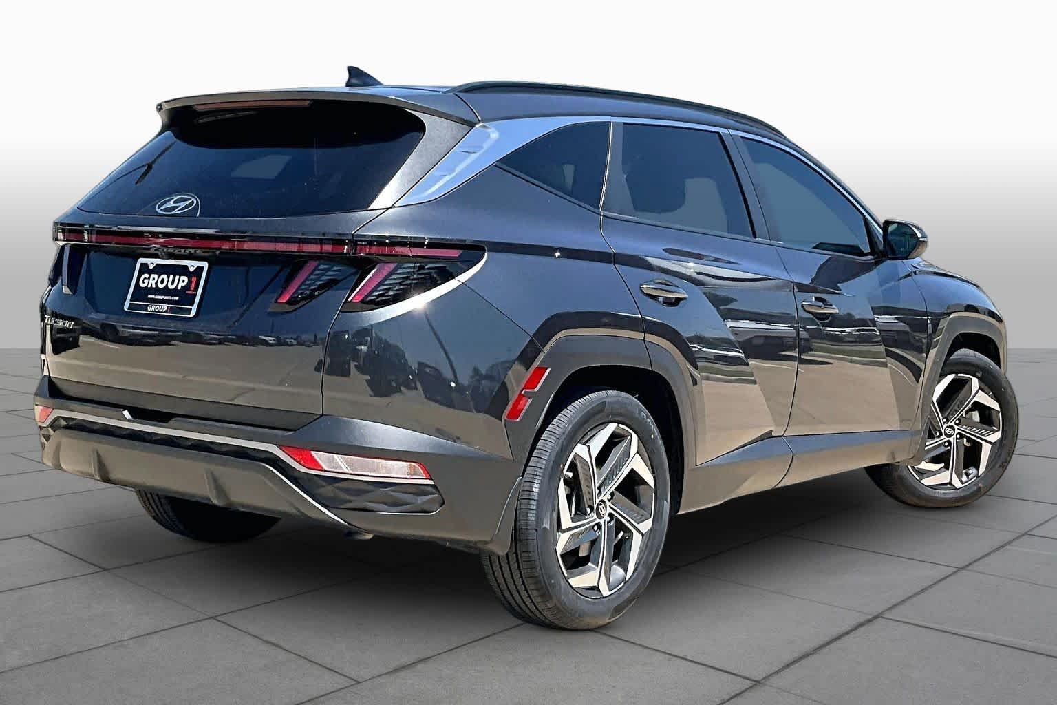 Used 2024 Dark Gray Metallic Hyundai SEL image 13