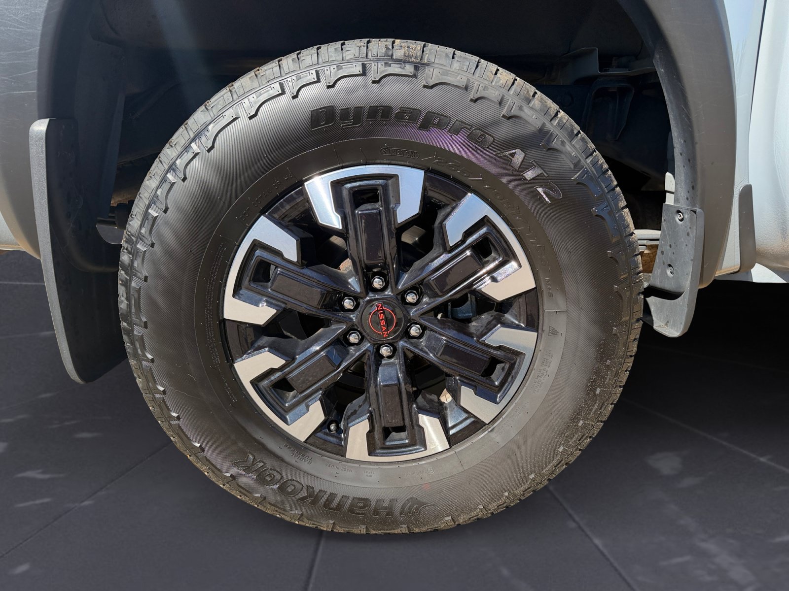 Used 2024 Boulder Gray Pearl Nissan PRO-4X image 41