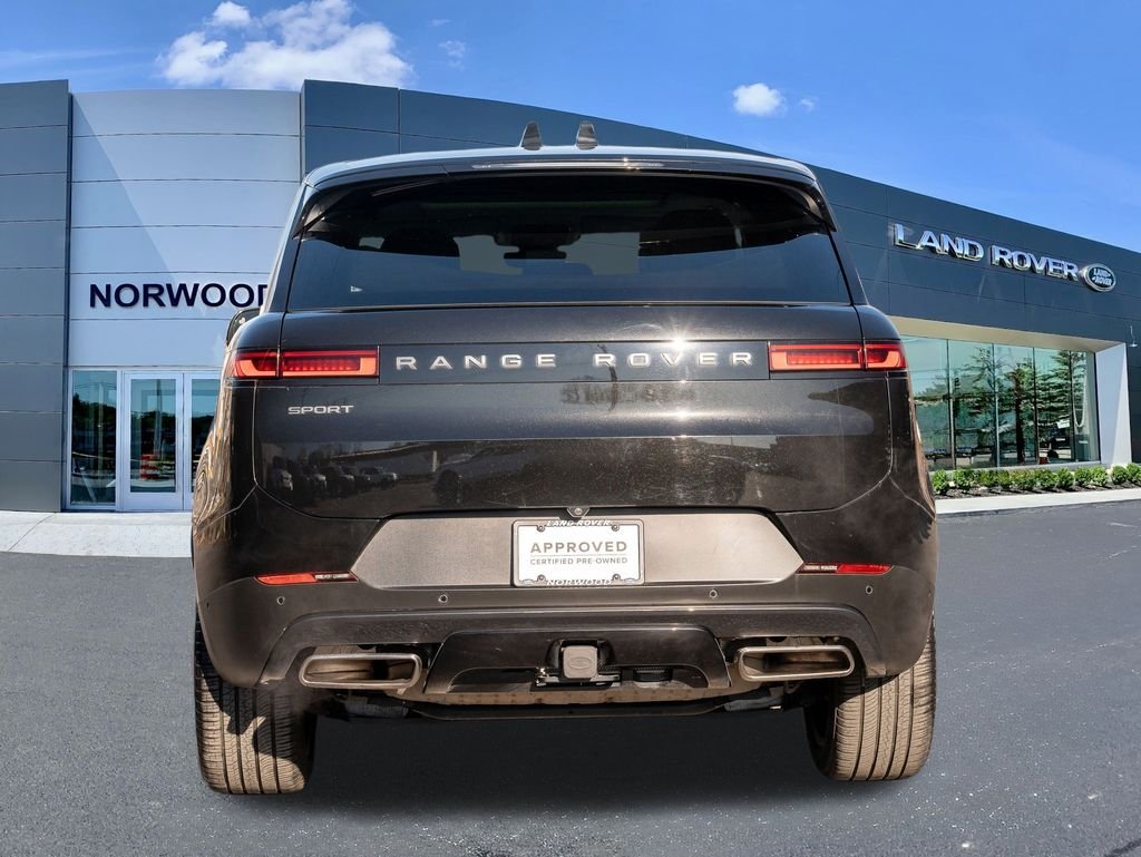 Certified Used 2024 Black Land Rover SE image 5