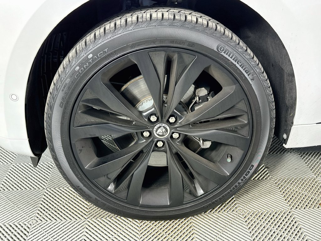 2026 Jaguar F-Pace R-Dynamic S - Photo 32