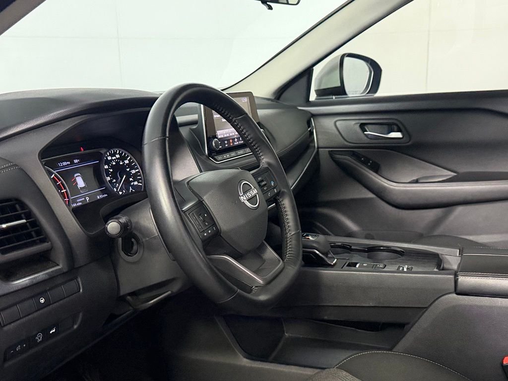 2025 Nissan Rogue SV - Photo 20