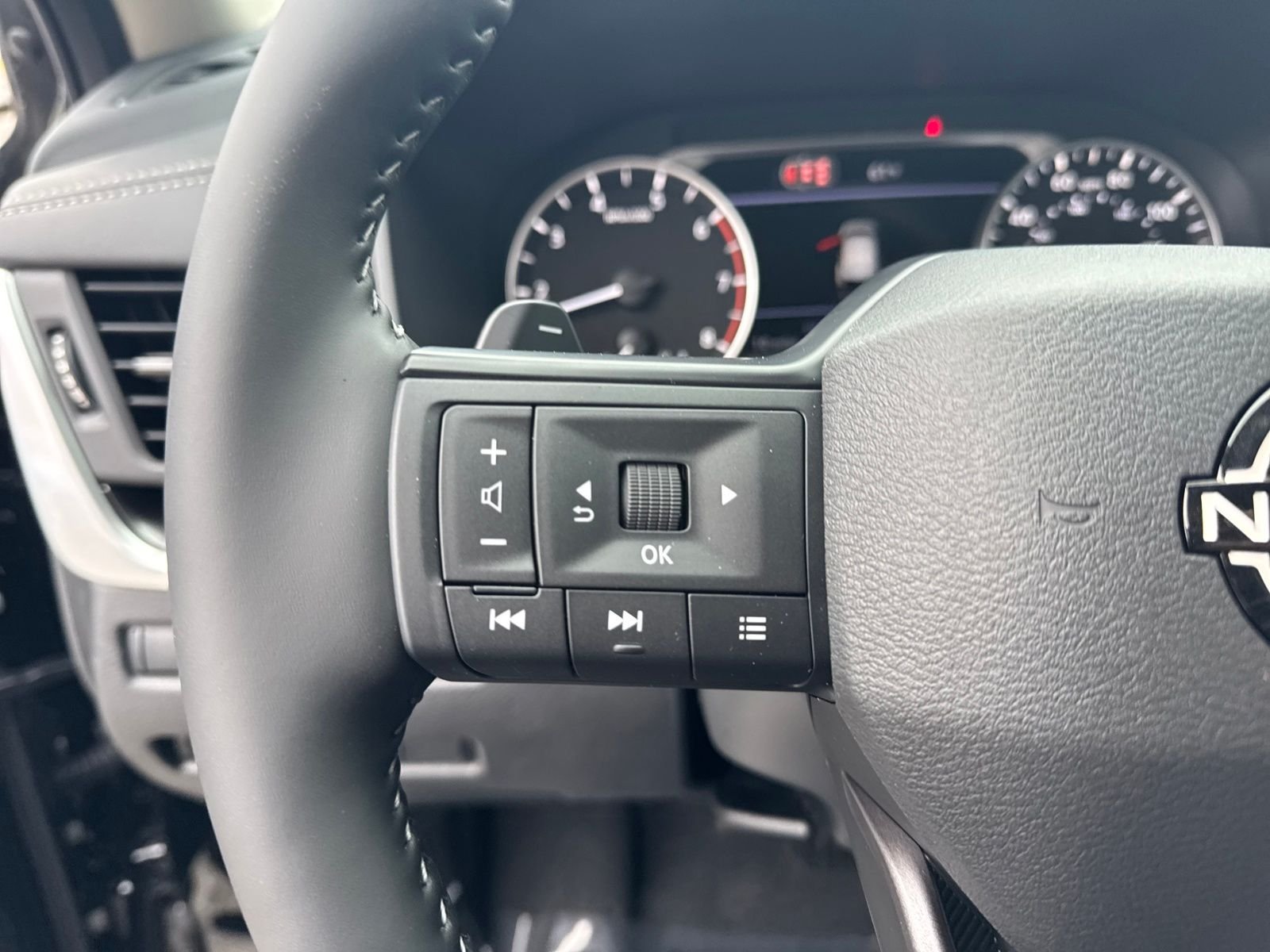 New 2026 Nissan Rogue Dark Armor 4D Sport Utility