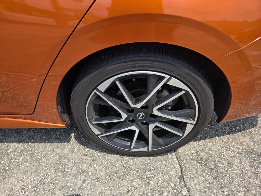 Used 2025 Orange Nissan SR image 25