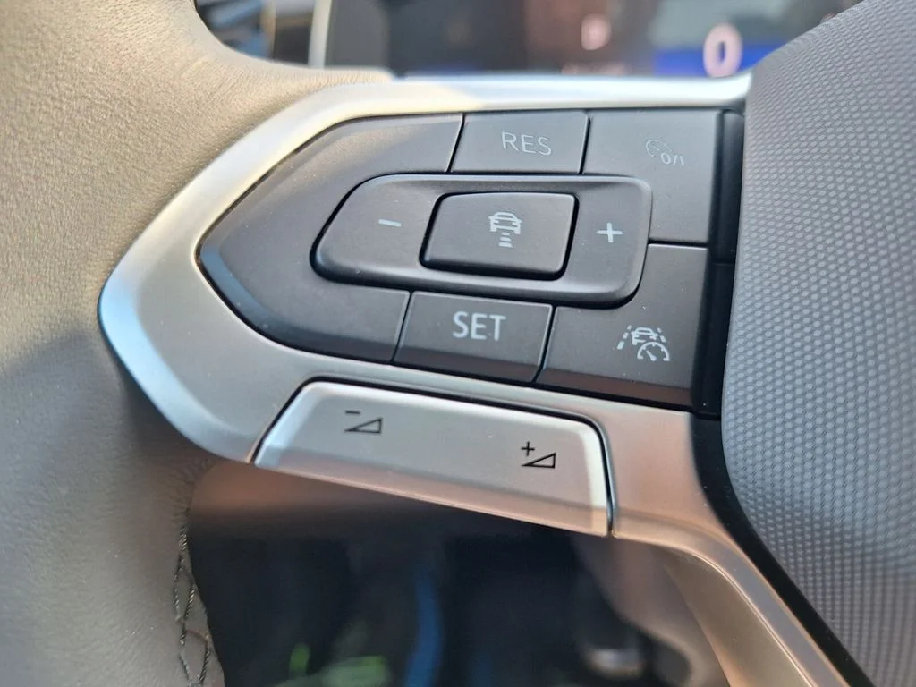 New 2026 Gray Volkswagen 1.5T SE image 10