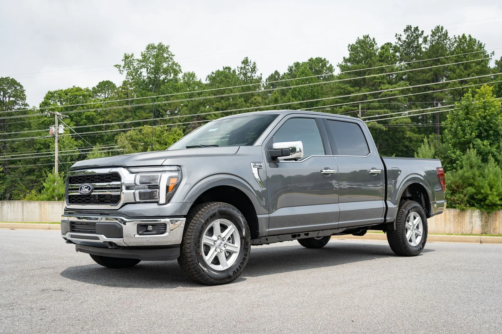 New 2026 Carbonized Gray Metallic Ford Lariat® image 3