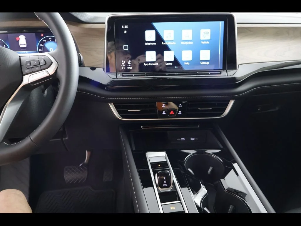 New 2026 Gray Volkswagen 2.0T SE w/Technology image 21