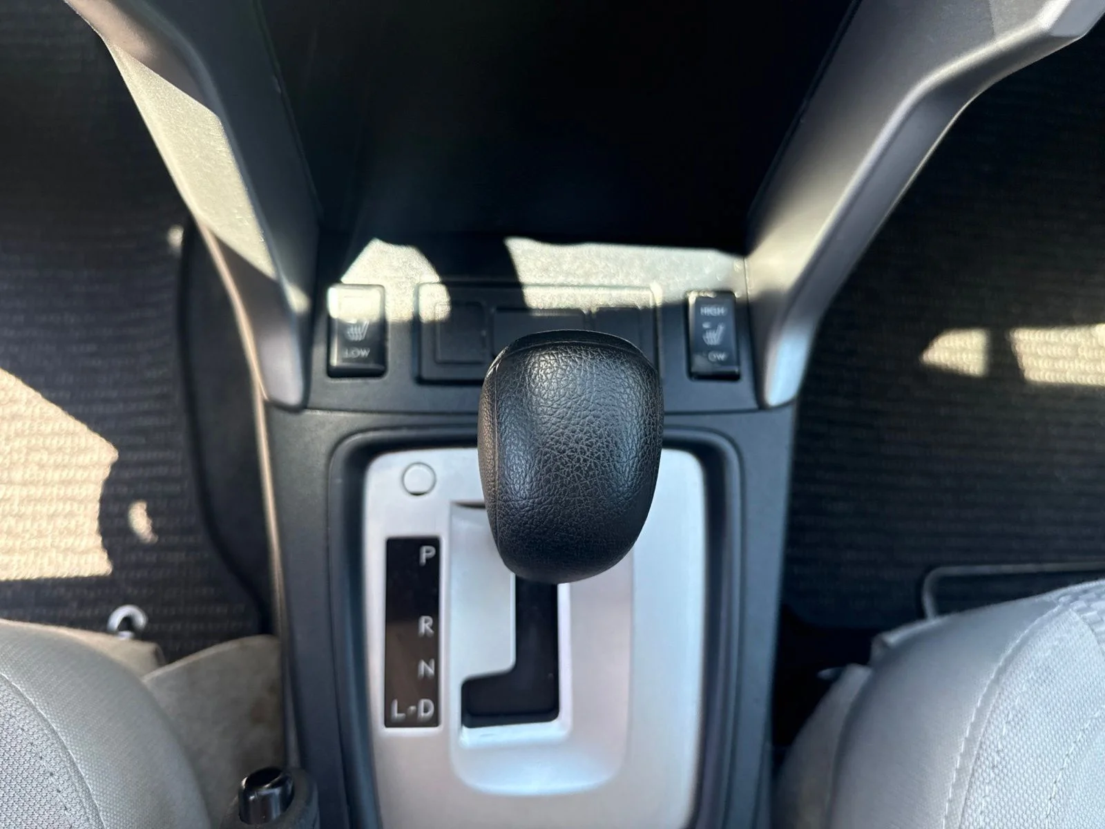 Used 2015 Green Metallic Subaru 2.5i Premium image 13
