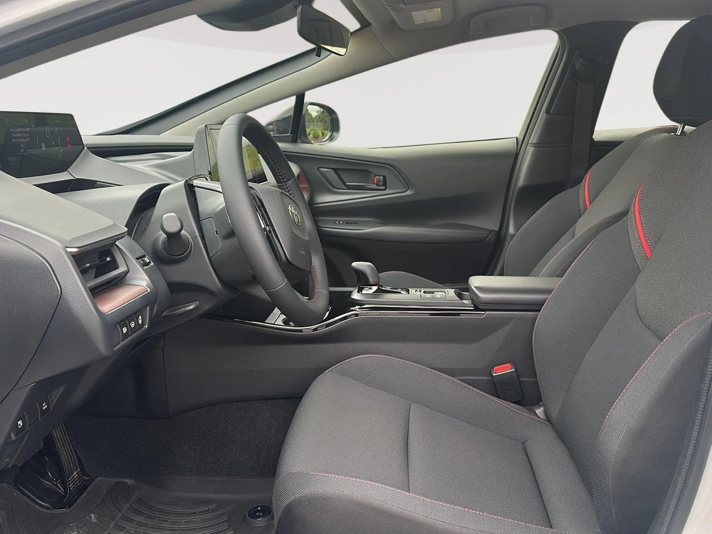 Used 2024 Wind Chill Pearl Toyota SE image 9