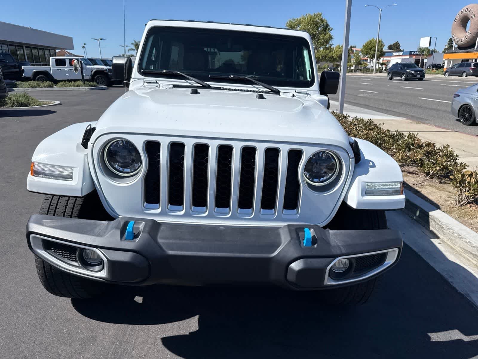 Used 2023 Bright White Clearcoat Jeep Sahara image 4