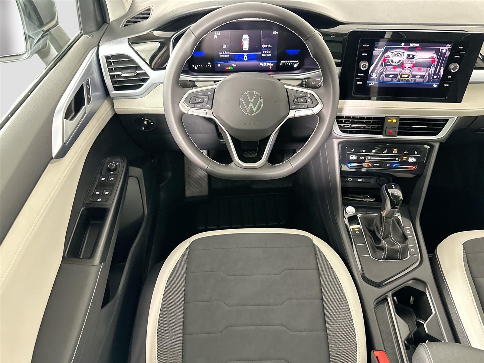 New 2026 Deep Black Pearl Volkswagen SE image 21