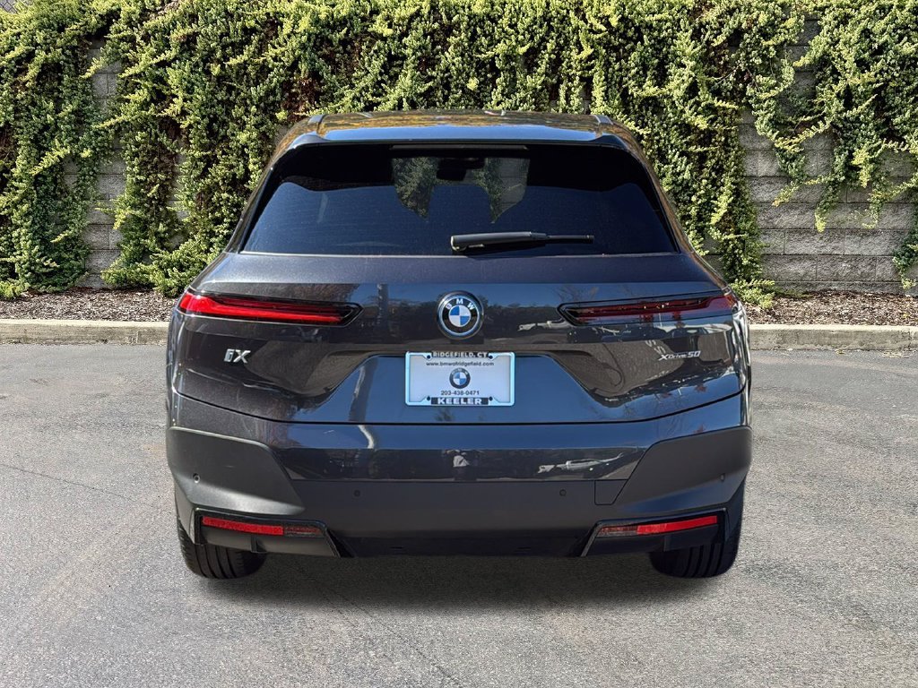Used 2024 Dark Graphite Metallic BMW xDrive50 image 5