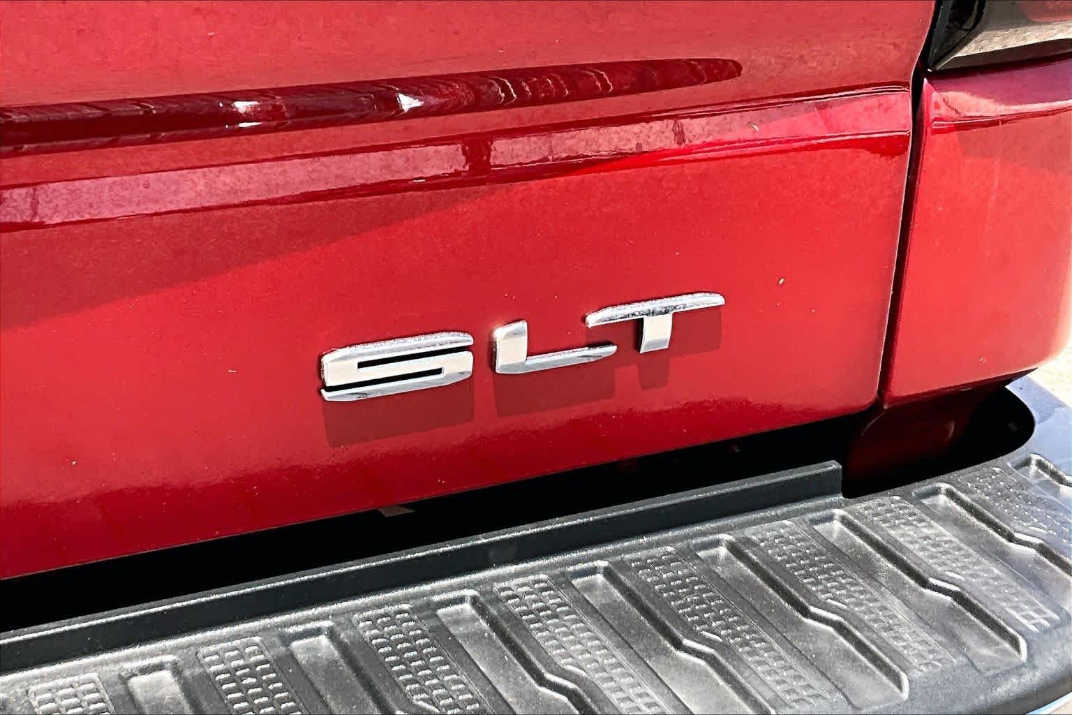 Certified Used 2021 Cayenne Red Tintcoat GMC SLT image 10