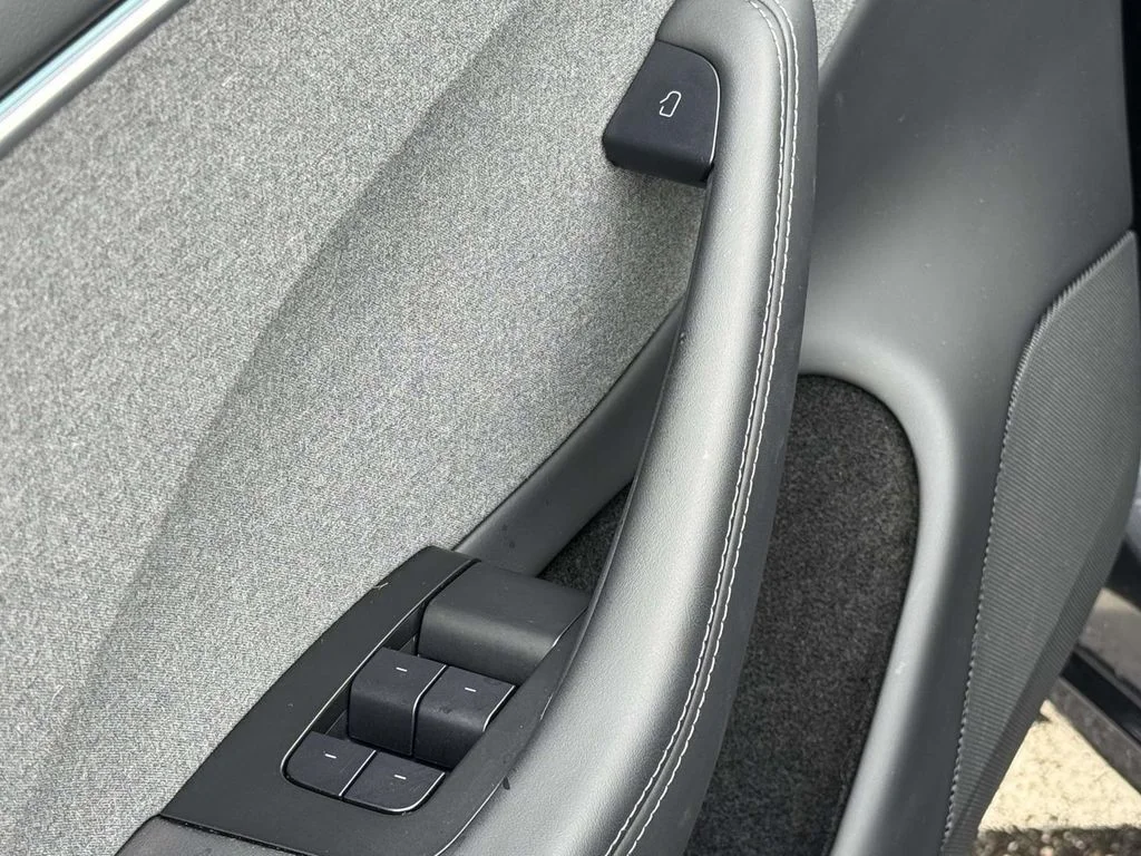 2025 Tesla Model 3 Long Range - Photo 24