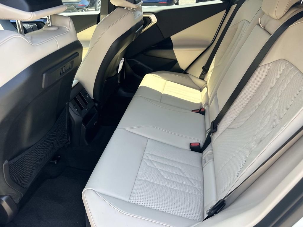 Used 2025 Alpine White BMW 30 xDrive image 16