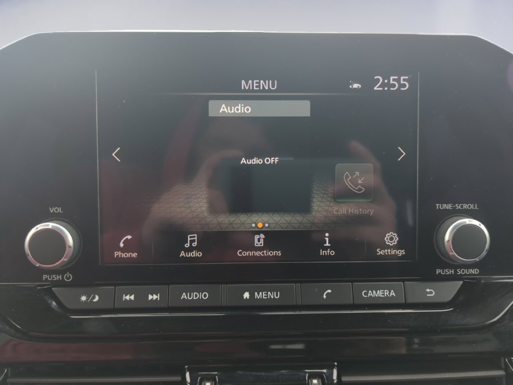 Used 2025 Gray Nissan SV image 13