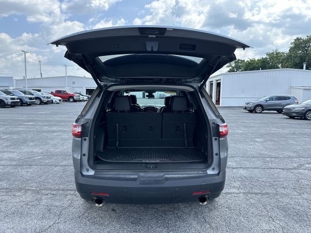 Used 2019 Gray Chevrolet 3LT image 23