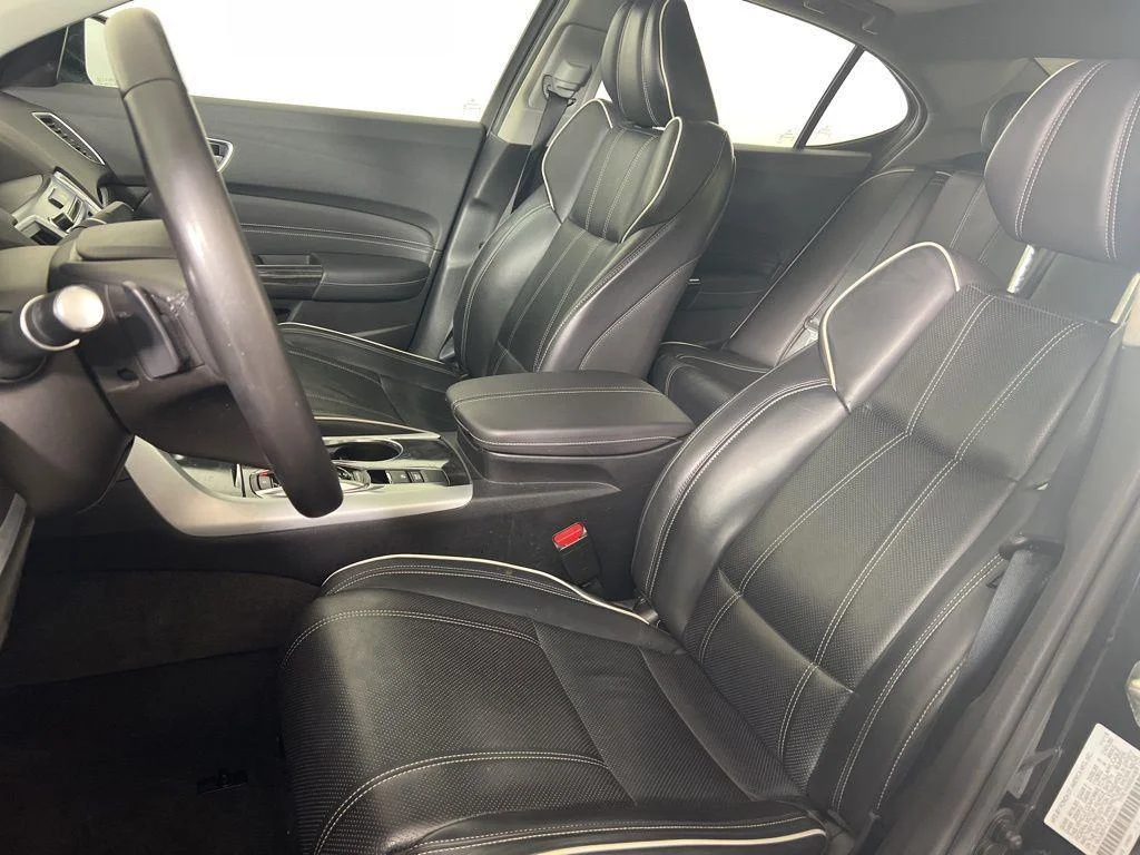Used 2020 Majestic Black Pearl Acura 3.5L Technology Pkg image 13