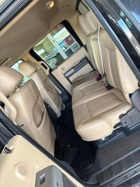 Used 2015 Tuxedo Black Metallic Ford Lariat image 4