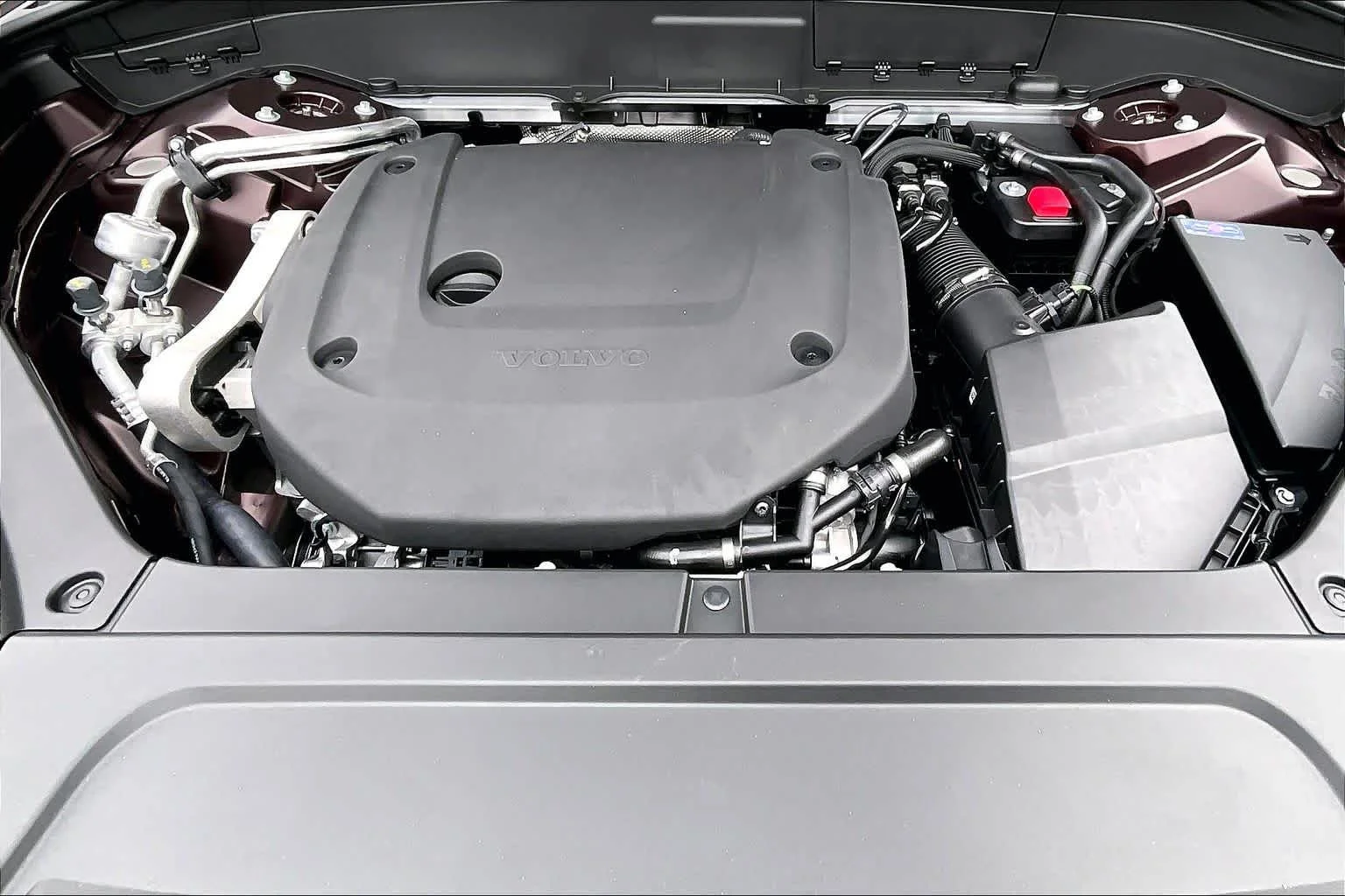 New 2026 MULBERRY RED Volvo Ultra Dark Theme image 14