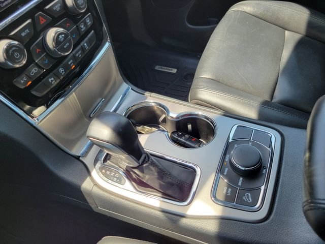 Used 2020 Blue Jeep Limited image 19