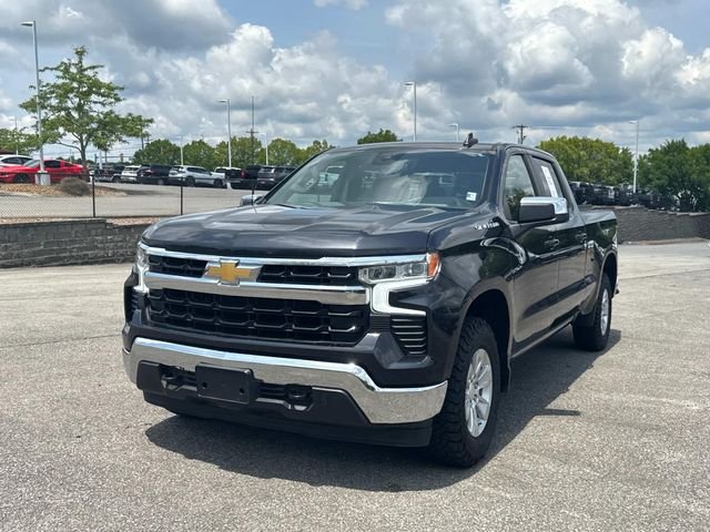 Used 2024 Gray Chevrolet LT image 9
