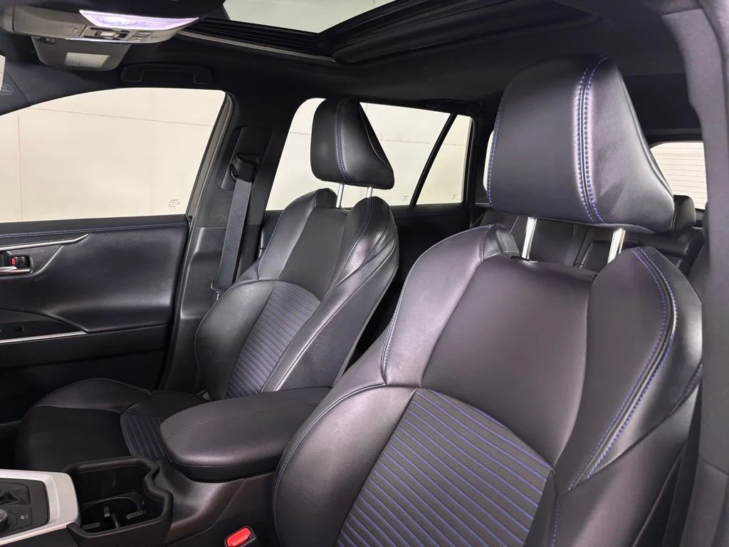 Used 2022 White Toyota XSE image 22