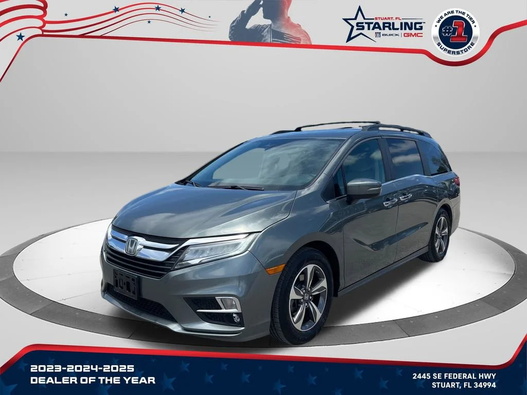 2018 Honda Odyssey Touring's photo