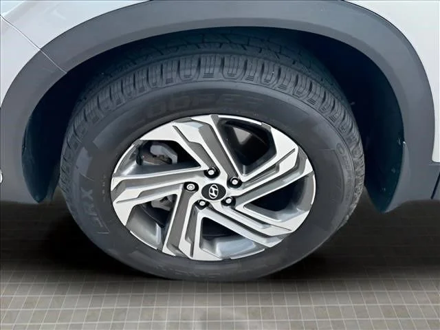 Used 2022 Silver Hyundai SEL image 19