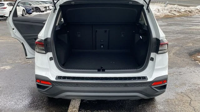2026 Volkswagen Taos SE Black - Photo 28