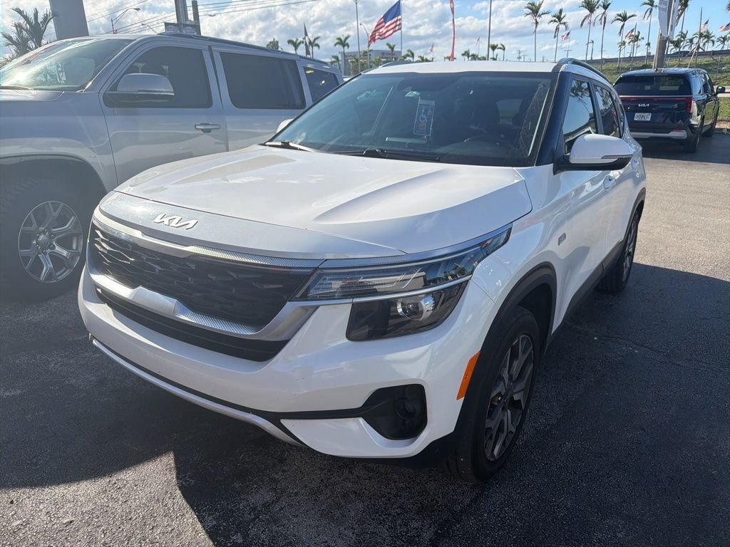 2023 Kia Seltos EX
