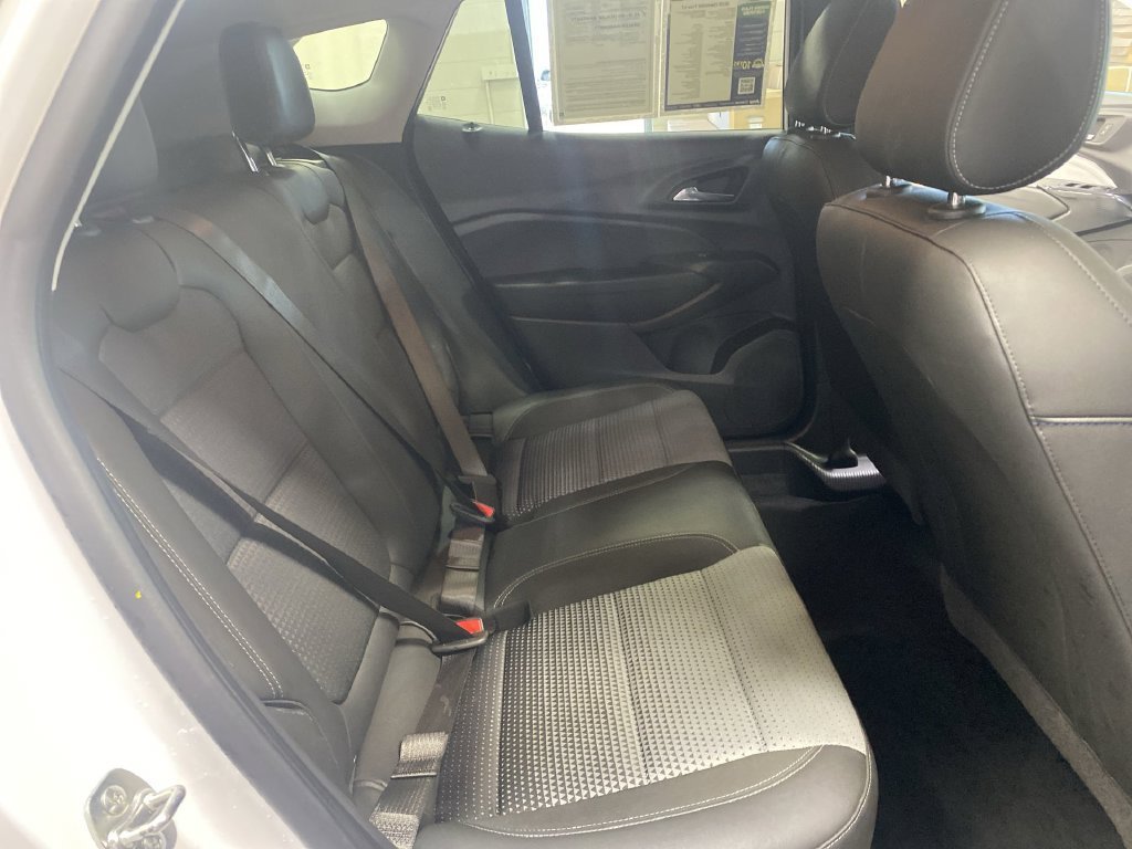 2025 Chevrolet Trax LT - Photo 35