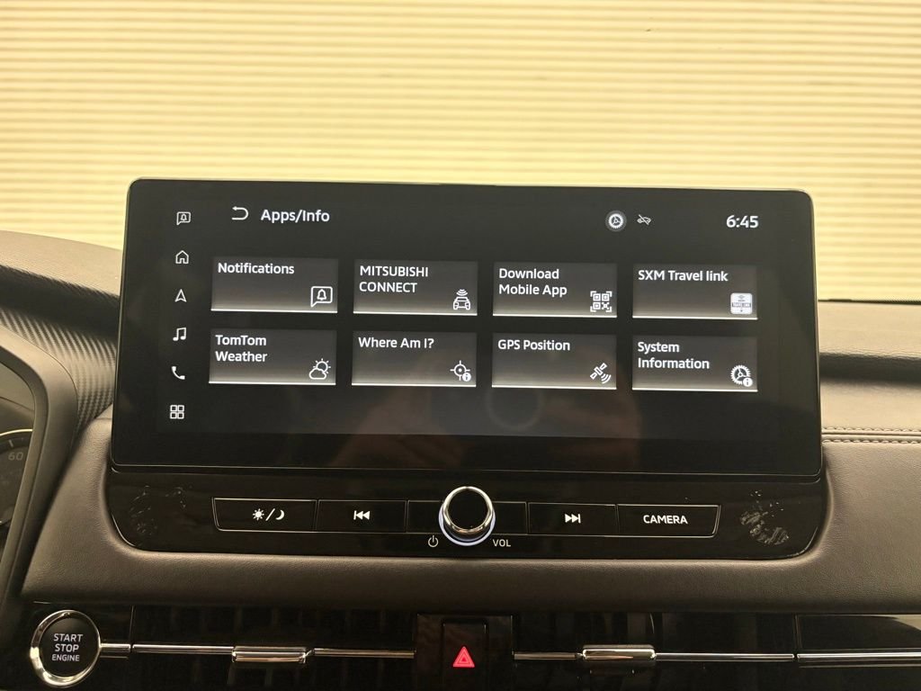 Used 2025 Gray Mitsubishi SE image 9