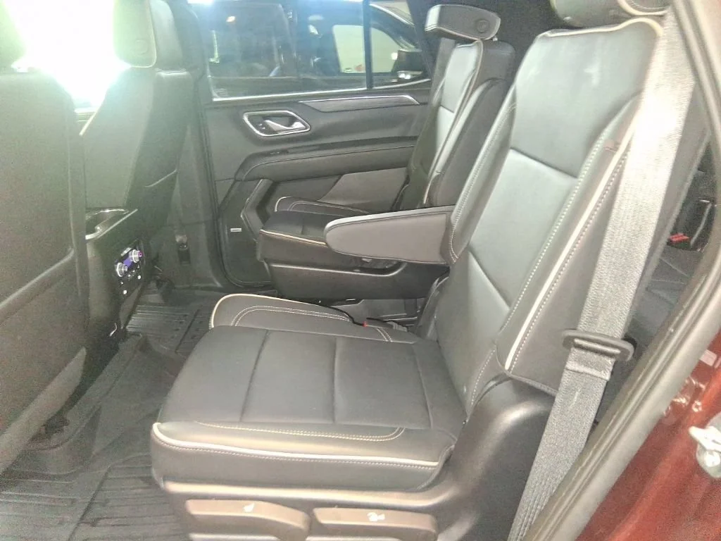 Used 2022 REDWOOD METALLIC GMC SLT image 14
