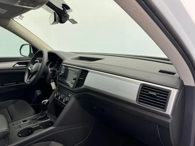 Used 2021 Pure White Volkswagen 2.0T S image 37
