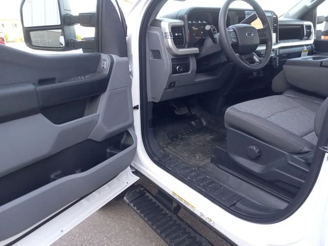 New 2025 Oxford White Ford XL image 11