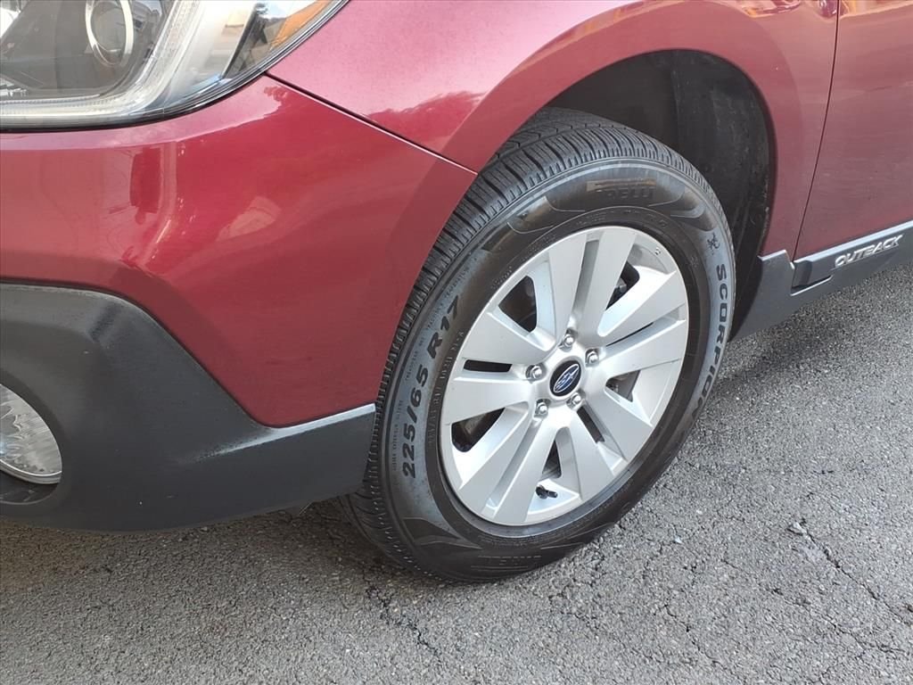 Used 2019 Red Subaru 2.5i Premium image 4