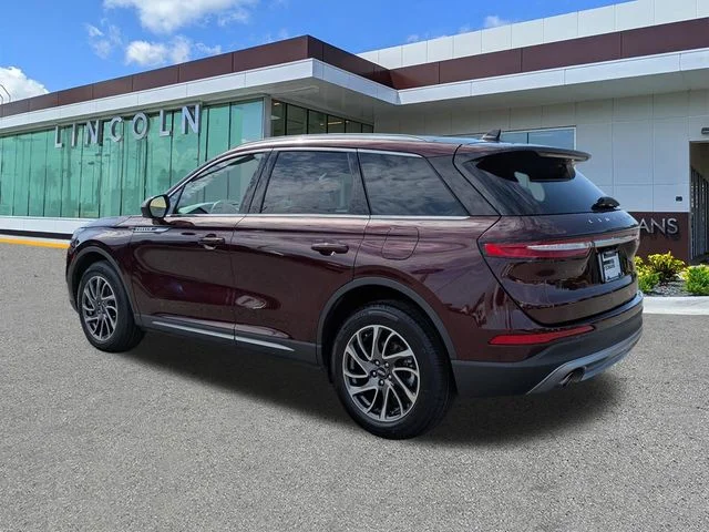 Used 2020 Burgundy Velvet Lincoln Standard image 6