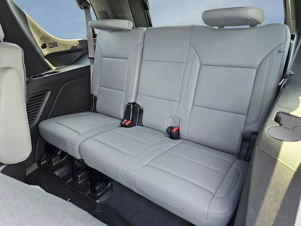 Used 2023 Summit White Chevrolet Z71 image 35