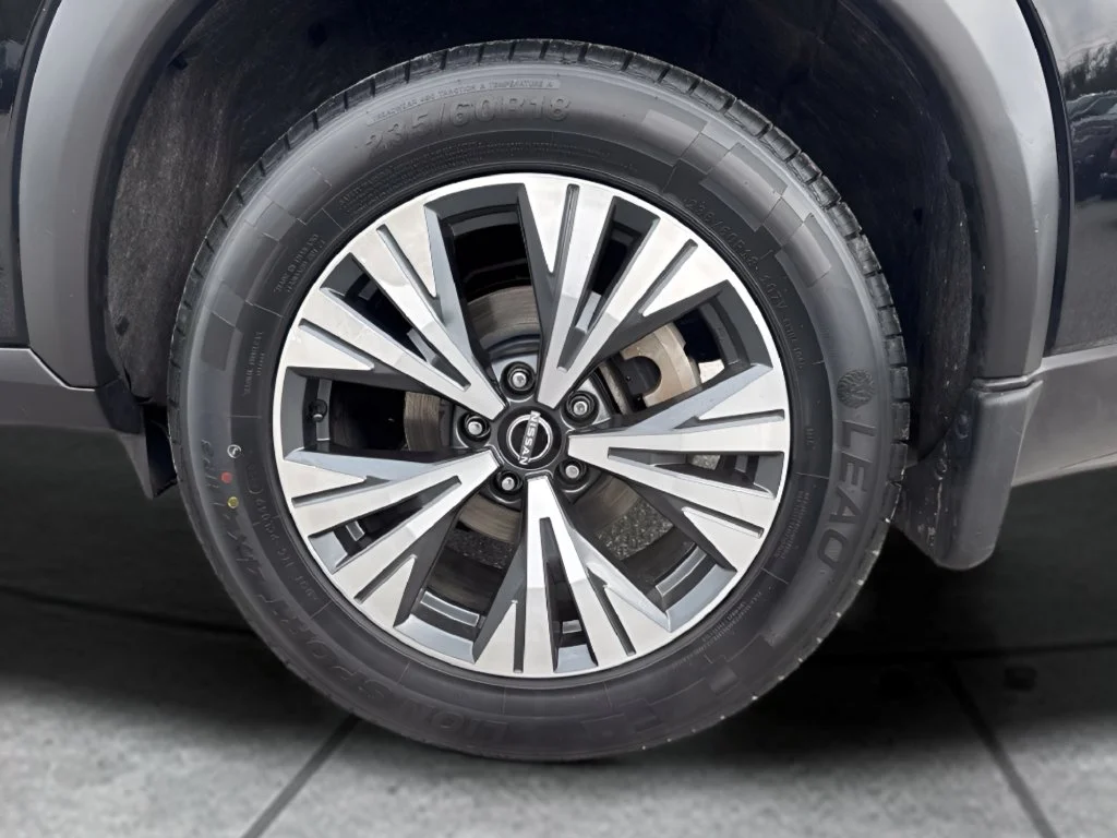 Used 2023 Black Nissan SV image 30