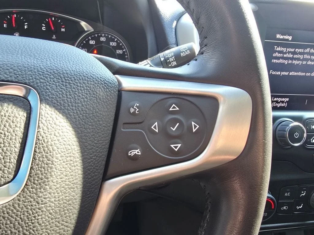 Used 2022 Ebony Twilight Metallic GMC FWD 4dr SLT Elevation Edition with Skyscape Power Sunroof image 16