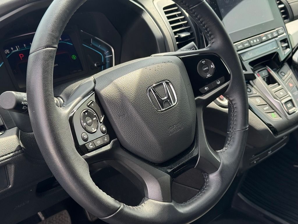 Used 2024 Gray Honda Touring image 17