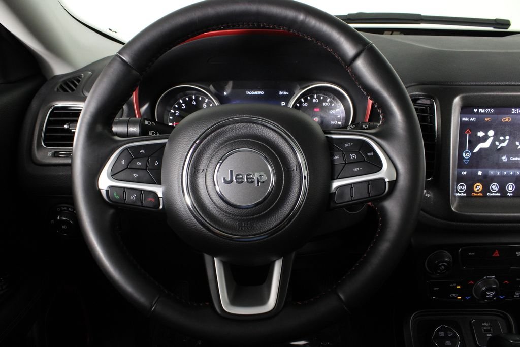 Used 2020 Gray Jeep Trailhawk image 9